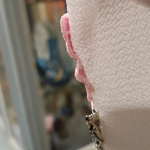 White with floral applications summer or homecoming dress. Size 1/2 - Picture 12 of 16